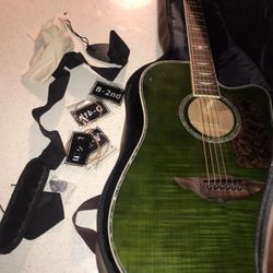 COLLECTIBLE KEITH URBAN PLAYER ACOUSTIC GUITAR GREEN WOOD FRONT + Leather Case And Extras 