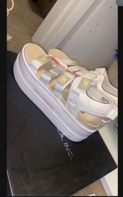 Ask For Size And Price Everything’s New 