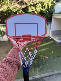 Bedroom Wall/Desk Basket Net