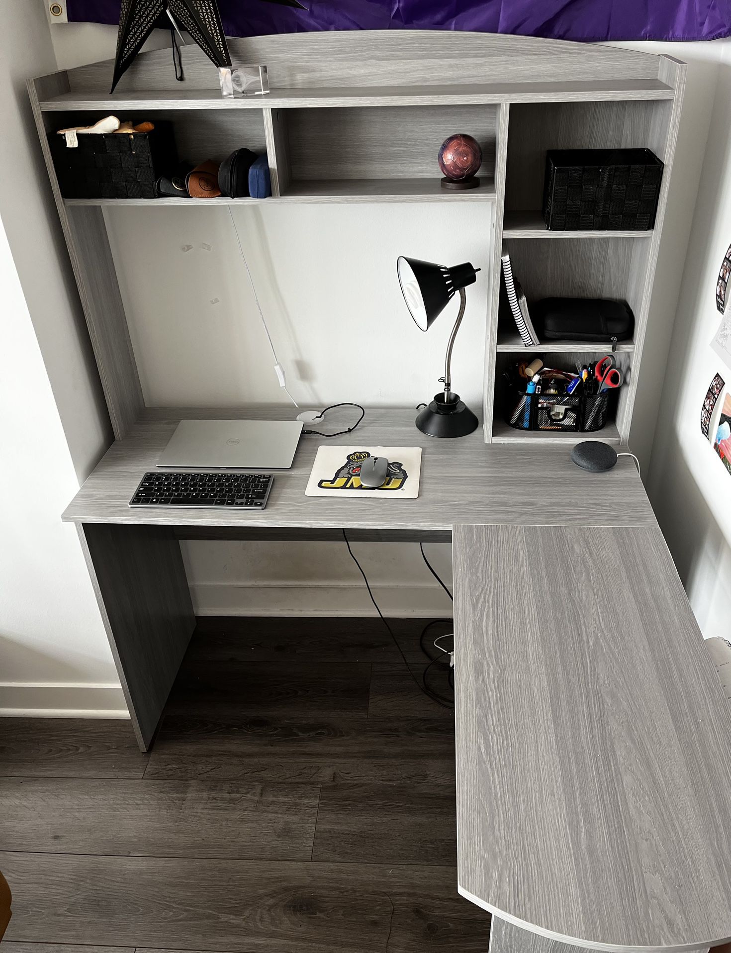 Like-New L-shaped Desk W/ Built-in Hutch