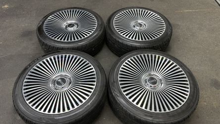 24 INCH NEW FORGED RIMS AND NEW TOYO TIRES 5x120