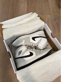 Air Jordan 1 Mid