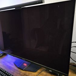 MSI 321UP  QD-OLED 