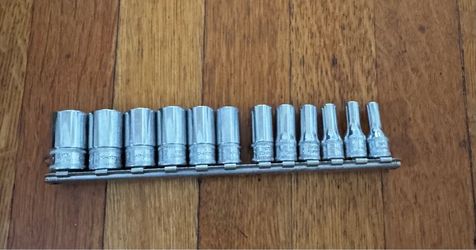 Snap-on 12-Piece 6-Point Chrome Socket Set – Unused