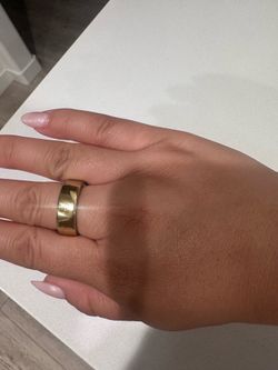 OURA RING 4 Size 9 GOLD