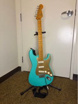 Squire 40th Anniversary Vintage Edition Stratocaster Electric Guitar - Satin Seafoam Green