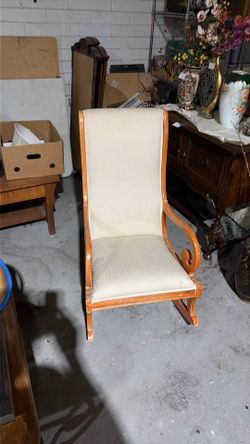 Smooth rocking chair-wood frame/fabric cushion