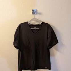 Calvin Klein Men’s Black Undershirt Size M V-Neck T-Shirt Classic Fit