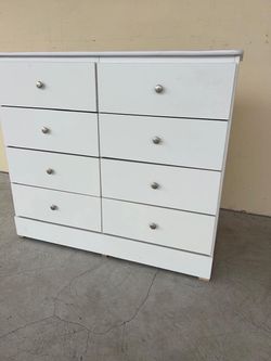 8 drawer white with  rails