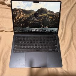 Apple laptop air (read description)