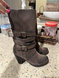Womens Boots size 6