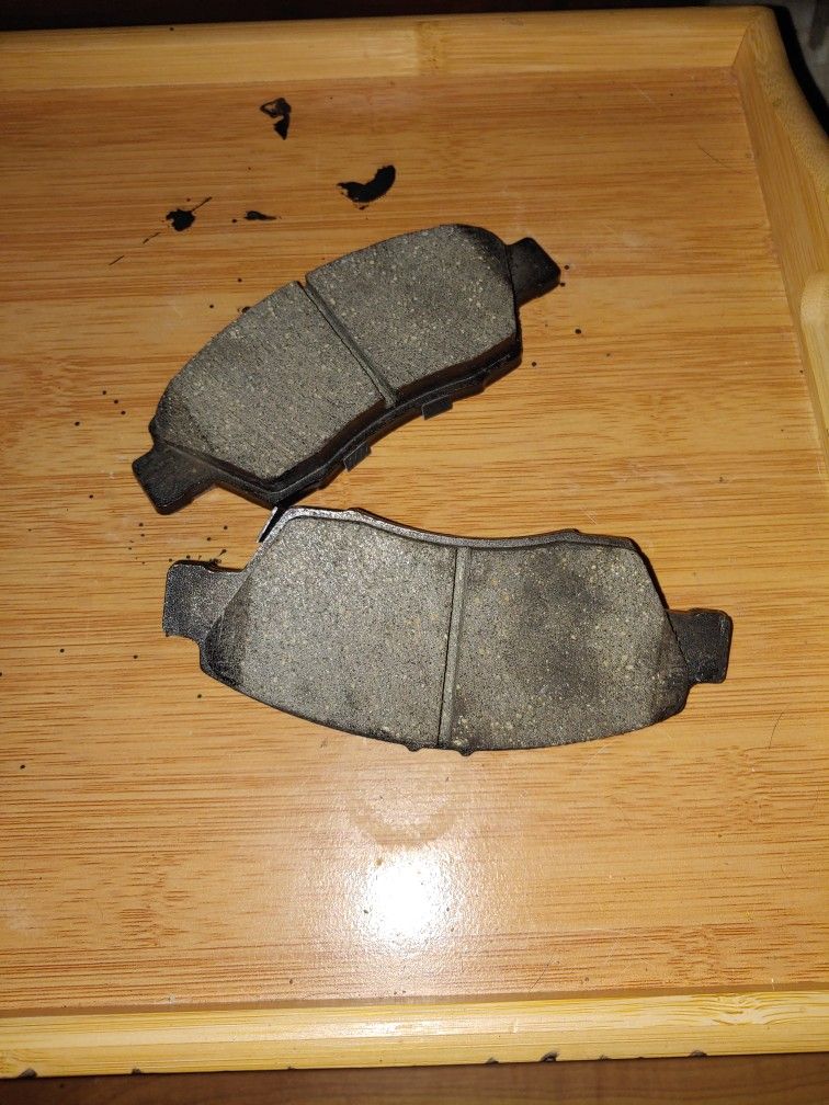 Honda Front Pads Just 1 Side