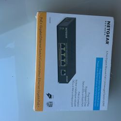 Netgear GS305P