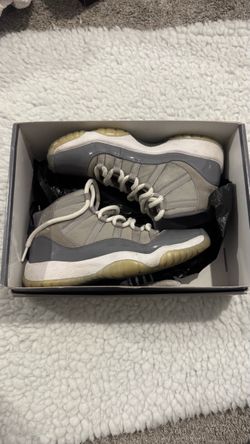 Air Jordan 11 Retro Cool Grey Sneakers