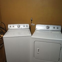Maytag Washer And Dryer Set 