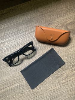 Ray-Ban Black Frame Eyeglasses with Case Gen-1