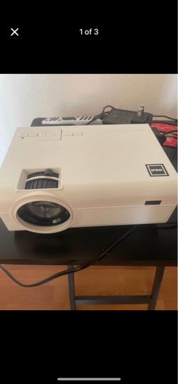RCA projector like new RPJ136