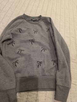 Girls sweater