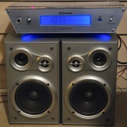 Emerson ES13 CD Player AM/FM Radio Stereo System