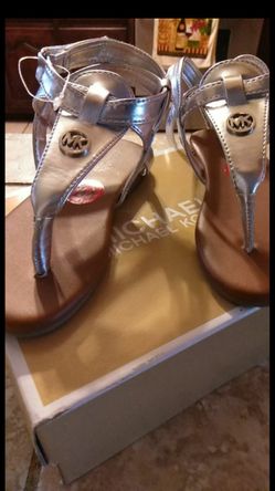 Girl shoes