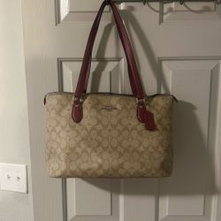 COACH CH504 GALLERY TOTE KHAKI SIGNATURE HANDBAG SHOULDER BAG - DEEP BERRY