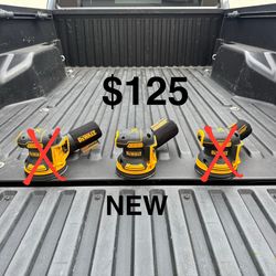 NEW DEWALT 20V MAX XR Cordless Brushless 5 in. Random Orbital Sander (Tool Only) **1 Available**