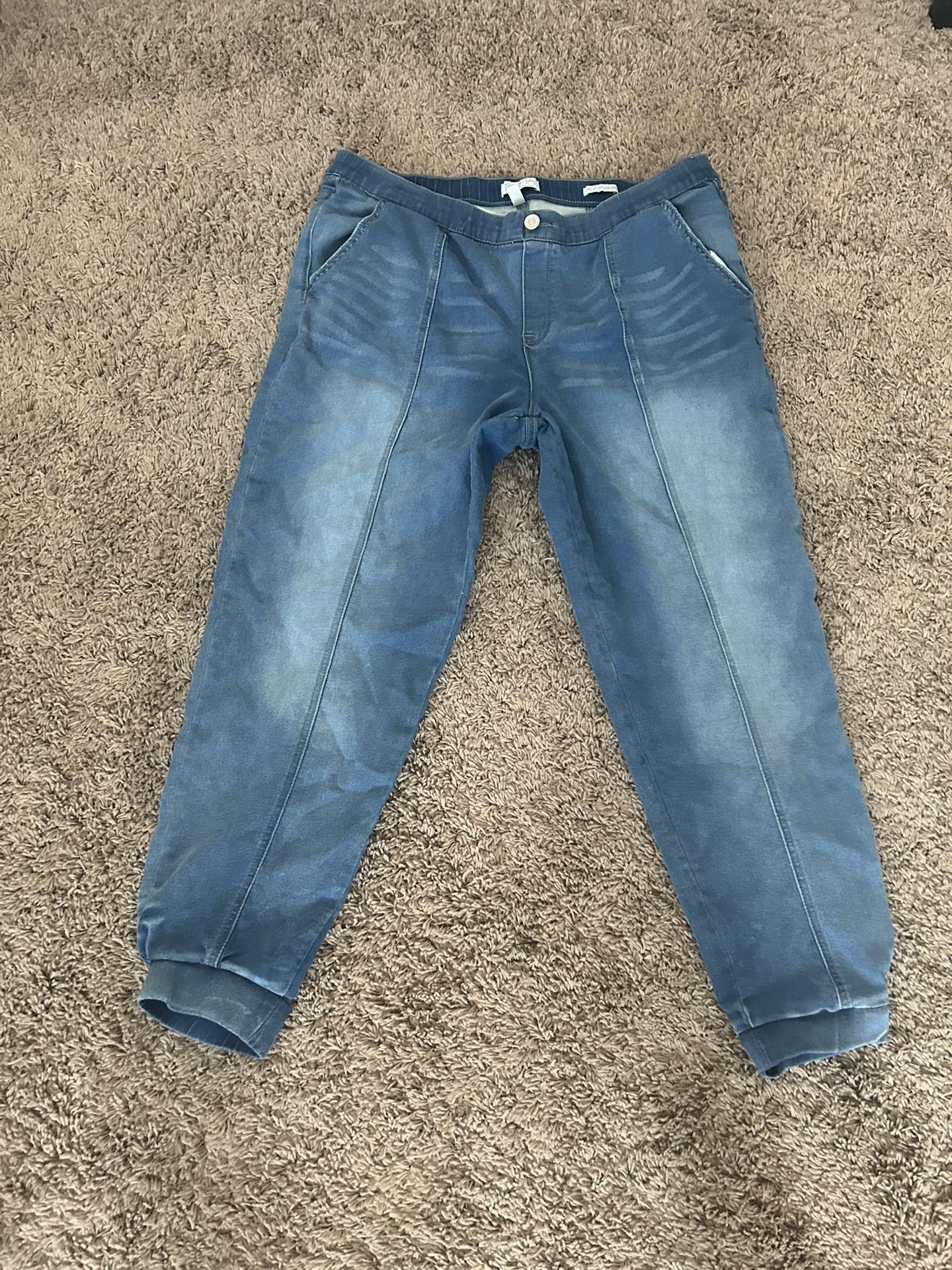 Jogger Jeans By Sofia