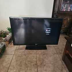 LG TV 42"