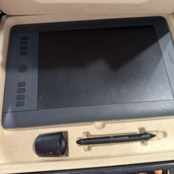 Wacom Intuos Pro Creative Pen And Touch Tablet 