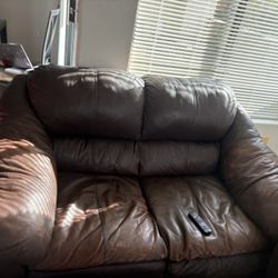 FREE COUCH NEED GONE TODAY