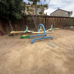 Seesaw / Teeter Totter