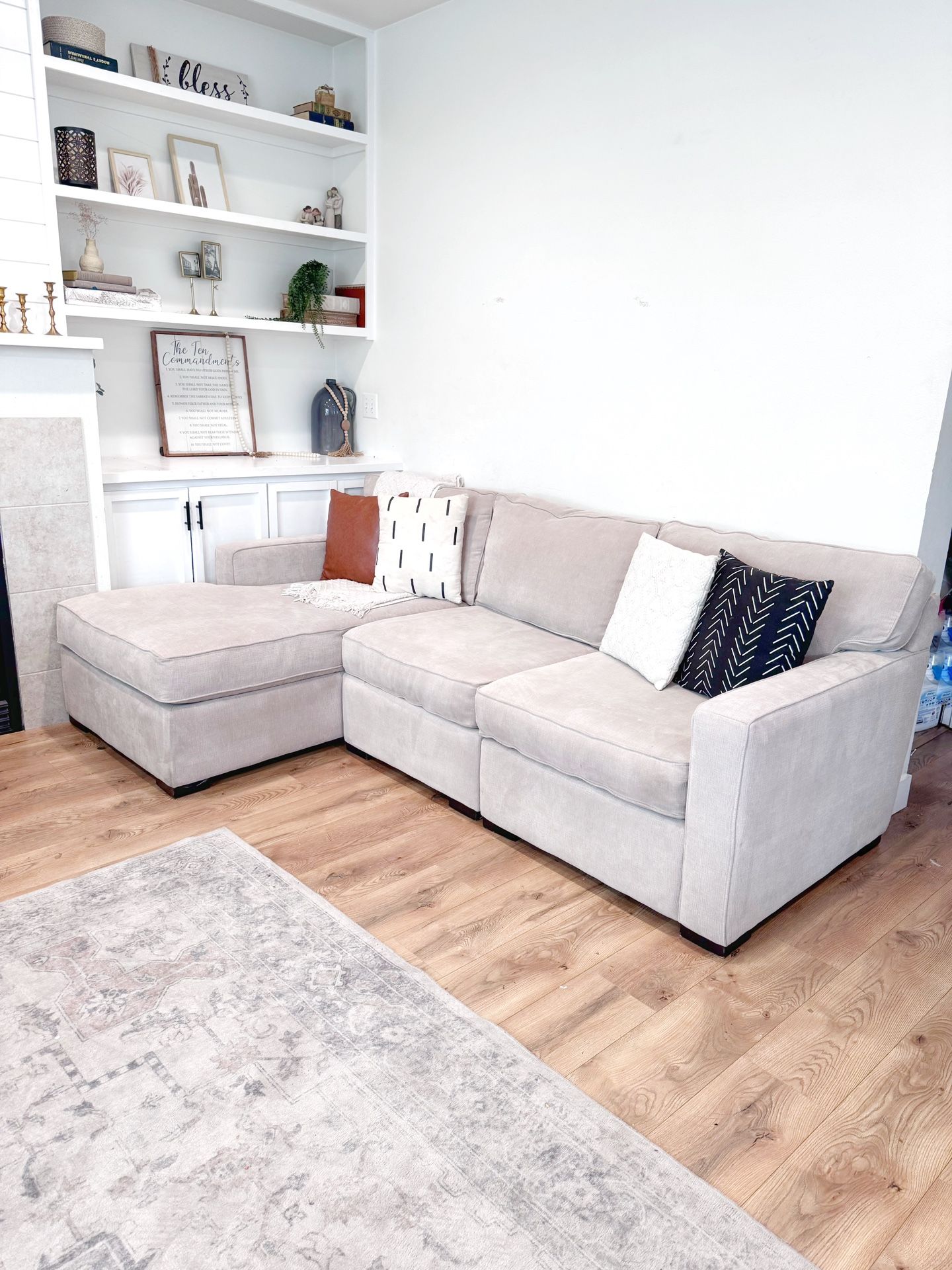 LIKE NEW Sectional Couch 3pc. DELIVERY 🚚
