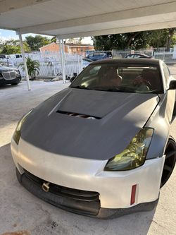 Nissan 350z Hood (el Capo)