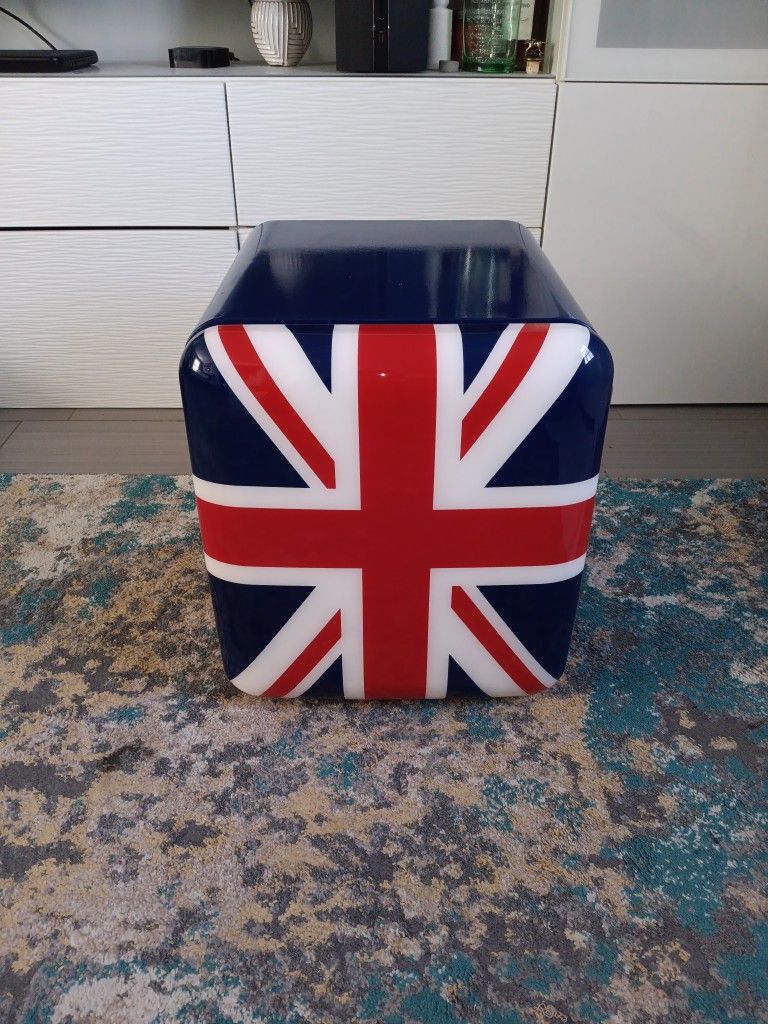 HCK Mini Fridge