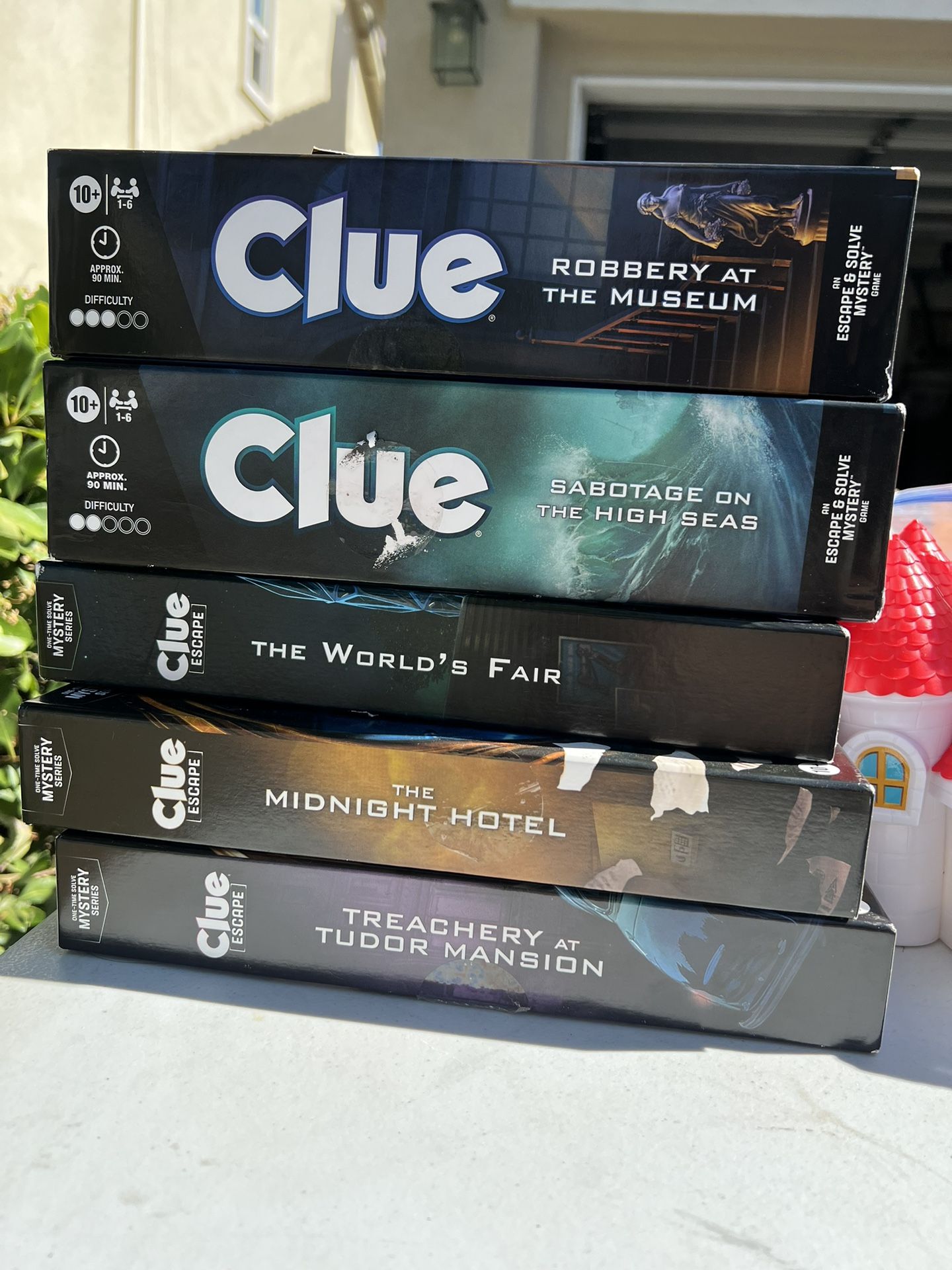 Clue Escape