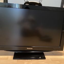 Panasonic 37in LCD TV