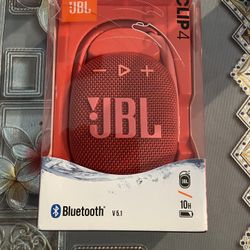 JBL Clip 4 Portable Bluetooth Speaker Red NEW 
