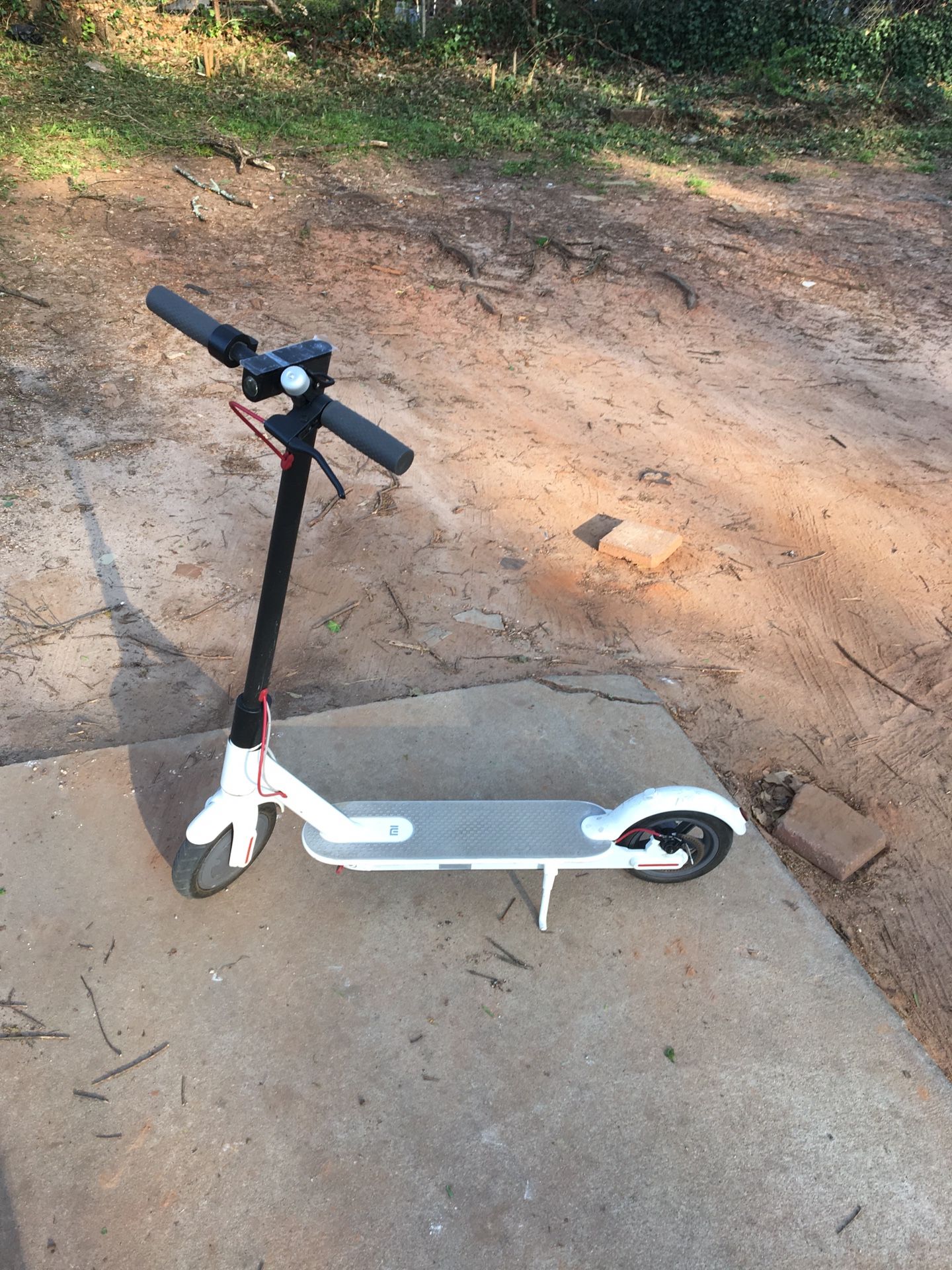 White Xiaomi mi m365 scooter