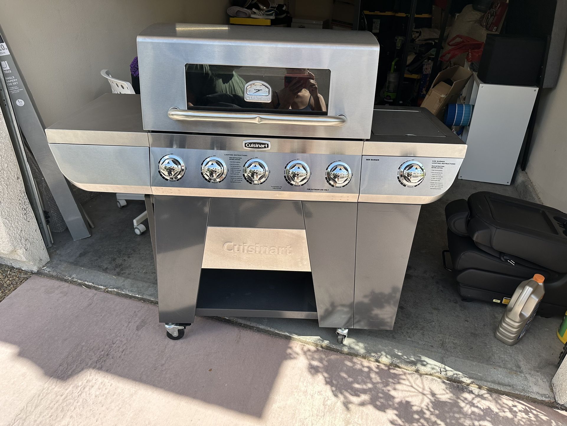 Cuisinart 5 Burner Gas Grill With Stove Top for Sale in Henderson, NV