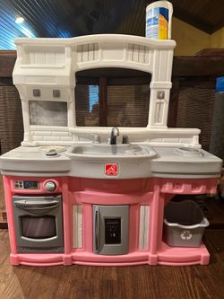 Cook Kitchen Playset in pink