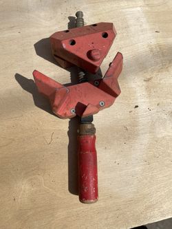 Bessey Angle Clamp