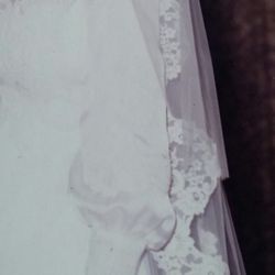 Vintage Mantilla Bridal Veil W/Camelot Cap 