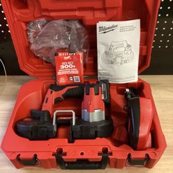 Milwaukee M12 12V Lithium Ion Cordless Sub Compact Band Saw