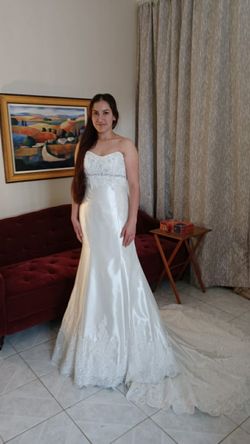 Wedding Dress  8 size 