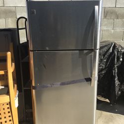 Refrigerator Kenmore 