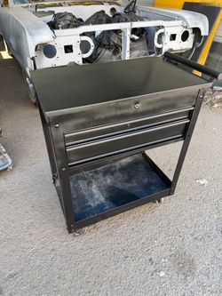 Hyper Tough locking Tool Cart with keys