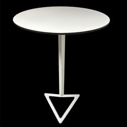 DELTA PEDESTAL DINING TABLE By Jorge Pensy