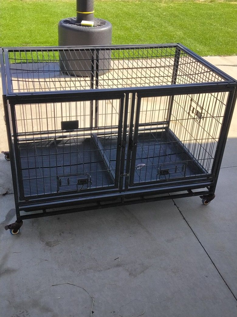 Large Dog Kennel