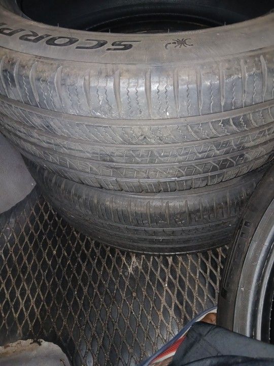 2 TERES PIRELLI 235/55/R19 
