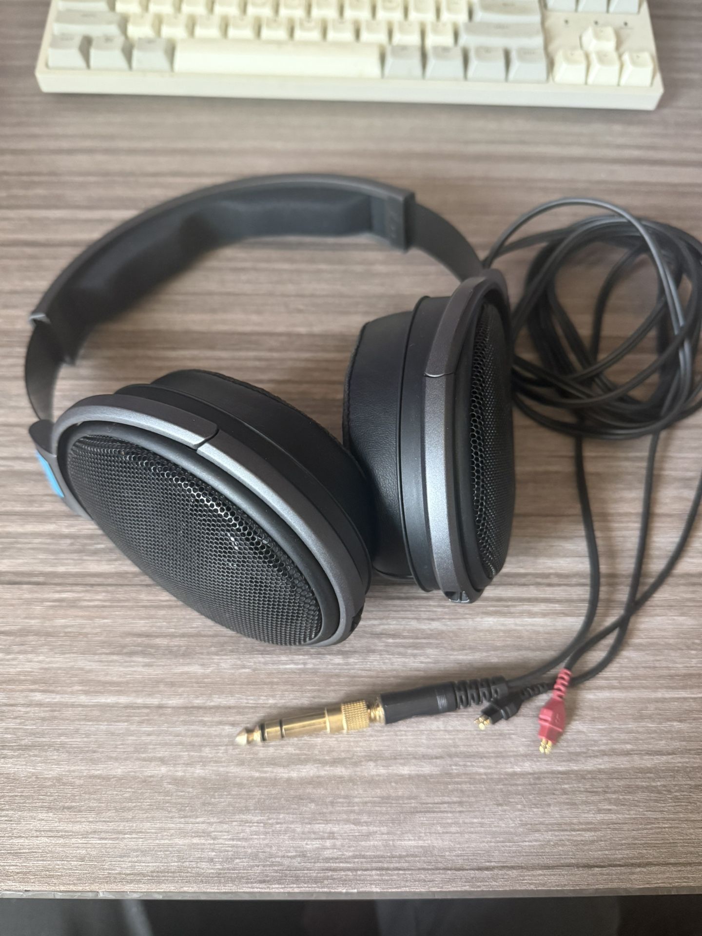 Sennheiser HD600 Open Back Headphones